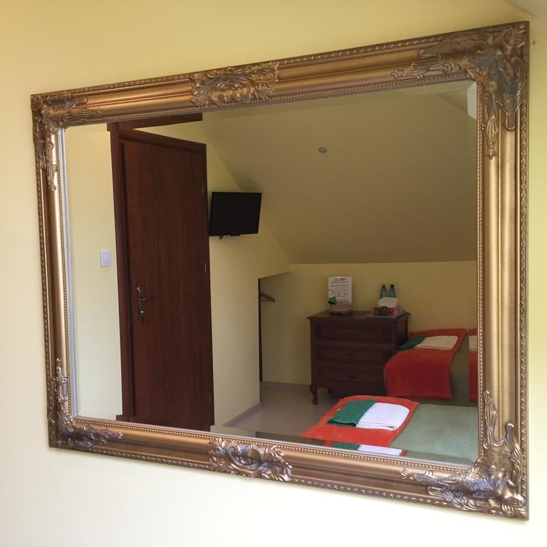 Medison Family Boutique B&B Kielce Værelse billede